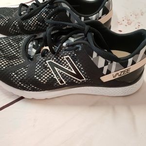 New Balance Shoes - Ladies New Balance vazee 9 tennis shoes sneakers New Balance Shoes - Ladies New Balance vazee 9 tennis shoes sneakers
